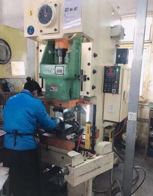 欧亿官方网页版电子—冲压设备